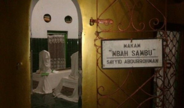 Ziarah Di Makam Sayyid Abdurrahman Basyaiban Mbah Sambu Penyebar